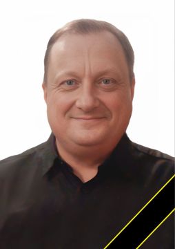 Администрация Каховского округа с глубоким прискорбием сообщает о преждевременной кончине нотариуса Андрея Николаевича Серкова