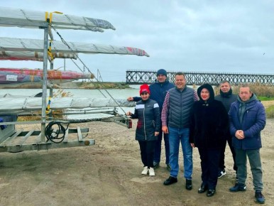 Новый уровень: Херсонская область получила профессиональные лодки для водных видов спорта