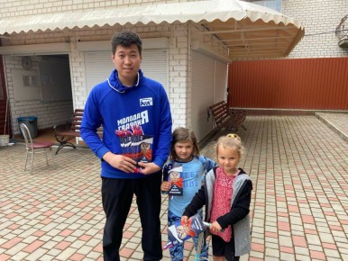 Как «Молодая Гвардия» Голопристанского округа отпраздновала День добровольца?