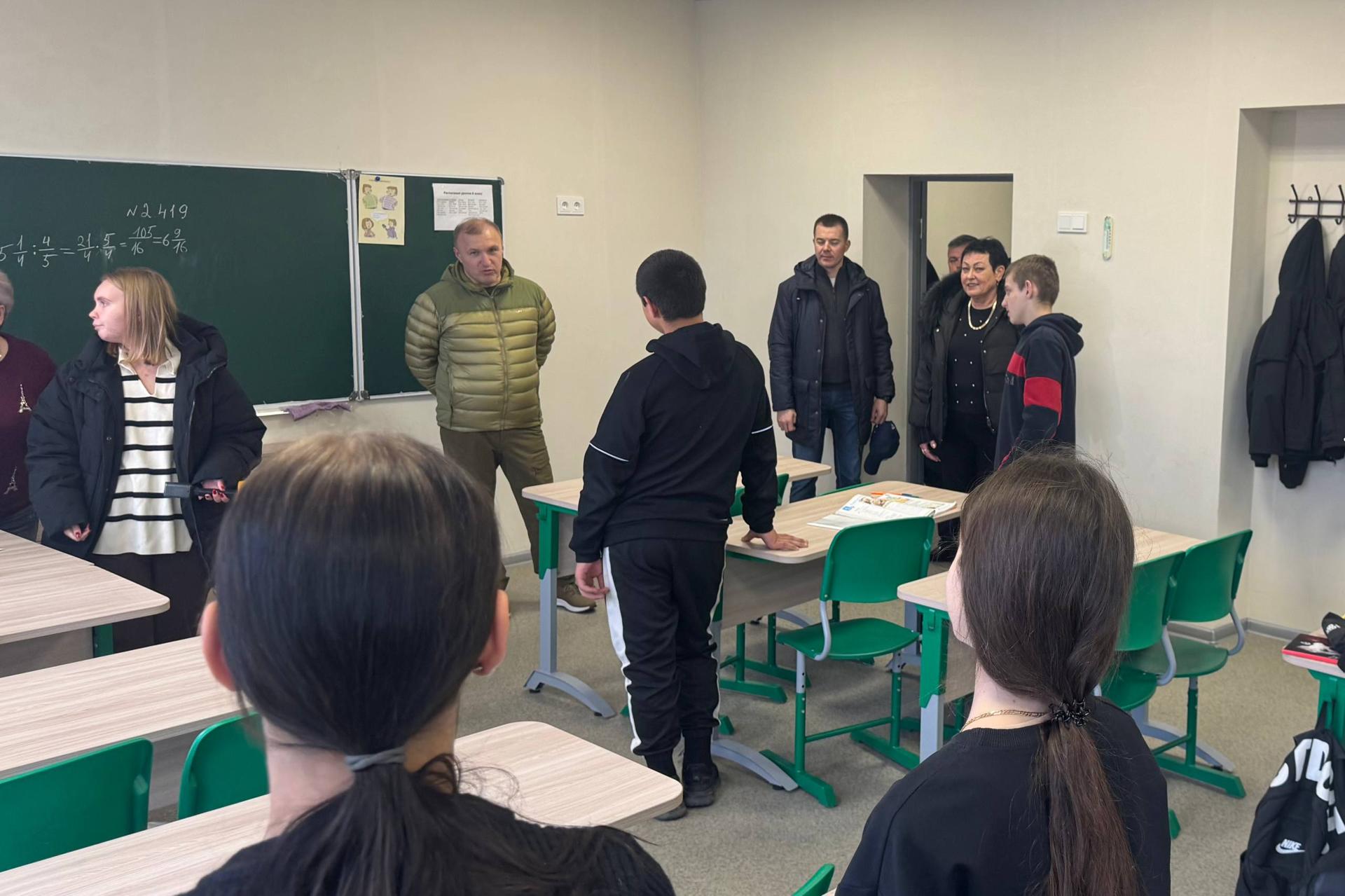 Глава Адыгеи Мурат Кумпилов посетил подшефные муниципалитеты Херсонской области Глава Адыгеи Мурат Кумпилов посетил подшефные муниципалитеты Херсонской области