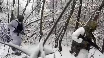 «Мой дядя тоже на войне. Желаю, чтобы пули пролетели мимо вас. Вы – наши герои»