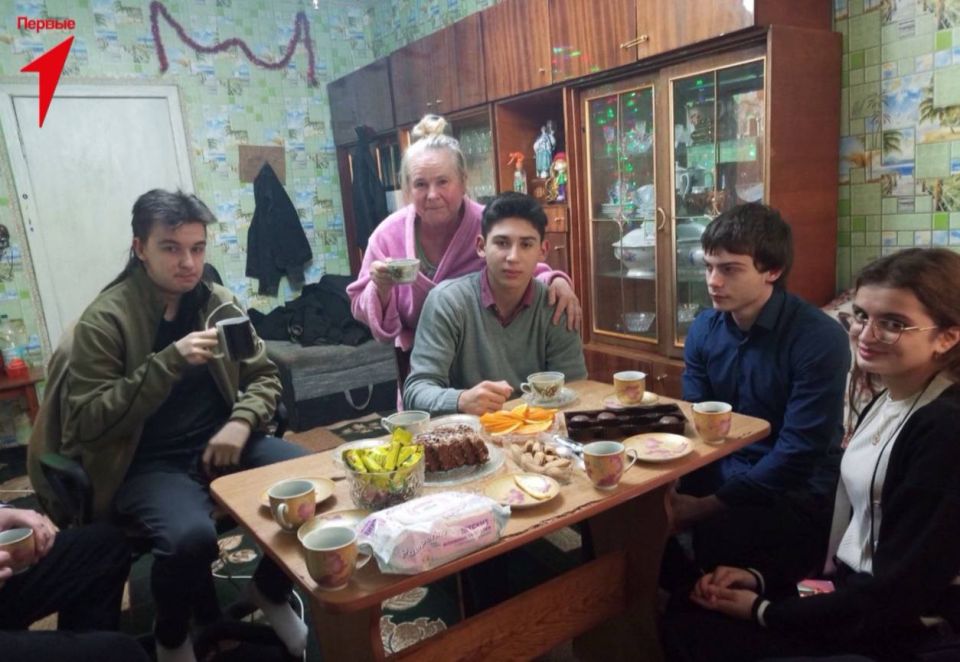 Первые Чаплинской школы № 2 совершают добрые дела Первые Чаплинской школы № 2 совершают добрые дела