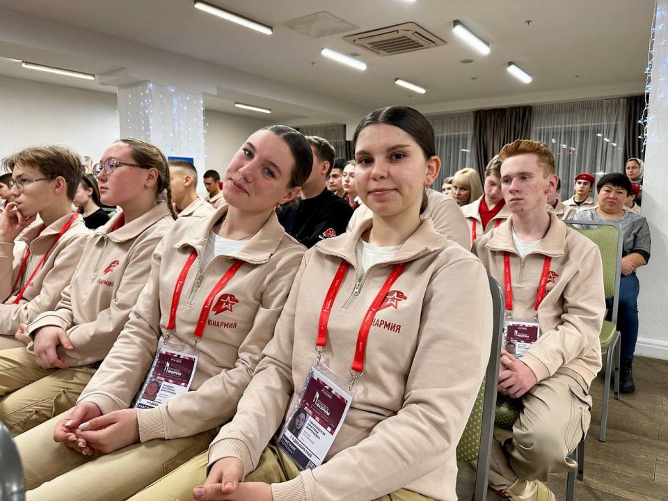 Юнармейцы Херсонской области стали участники Всероссийского патриотического форума «Скажи героям спасибо»! Юнармейцы Херсонской области стали участники Всероссийского патриотического форума «Скажи героям спасибо»!