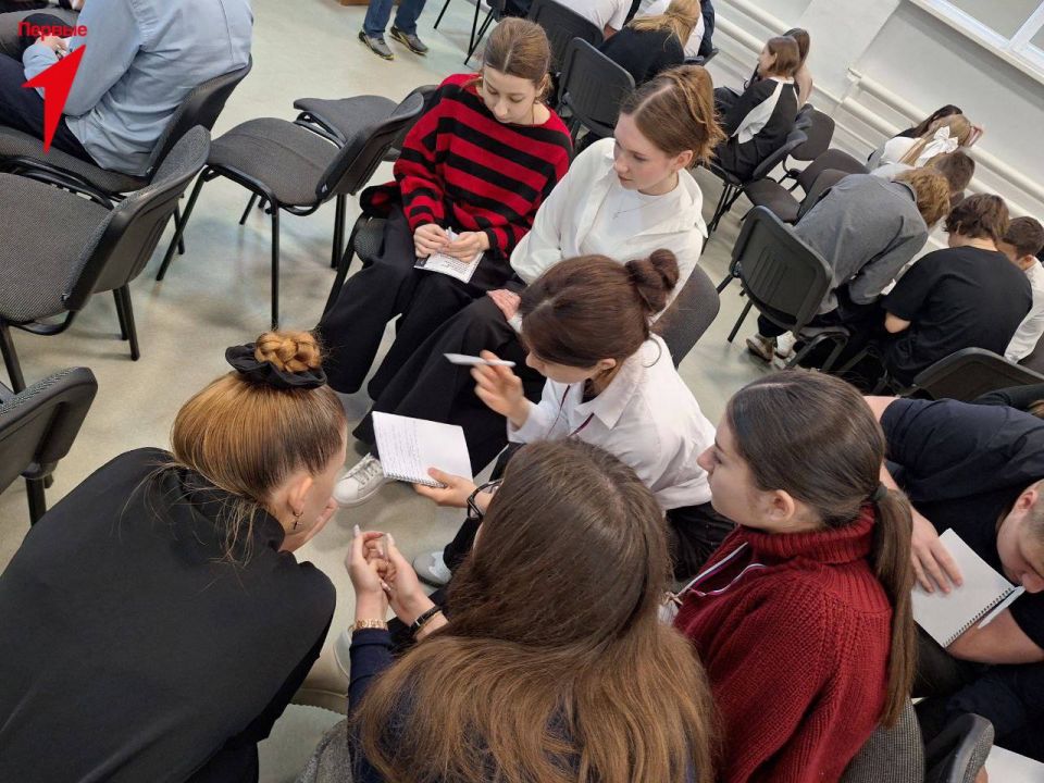 Первые Чаплинской школы № 1 посетили семинар по развитию молодежного предпринимательства Первые Чаплинской школы № 1 посетили семинар по развитию молодежного предпринимательства