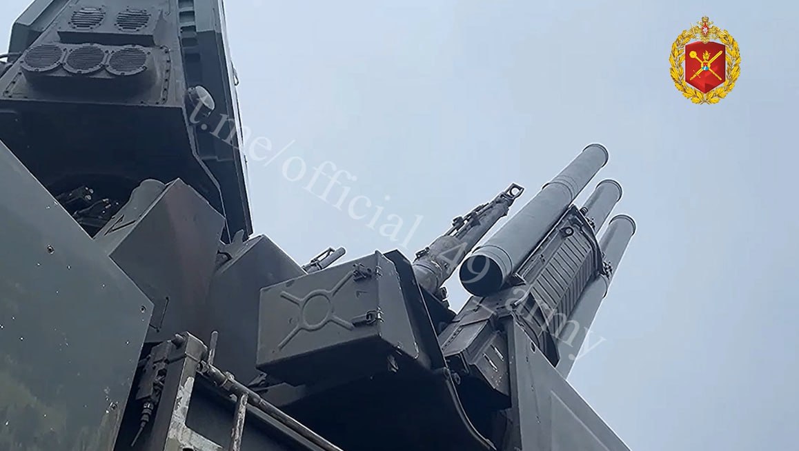 Боевая работа расчета ЗРПК «Панцирь-С1» Боевая работа расчета ЗРПК «Панцирь-С1»