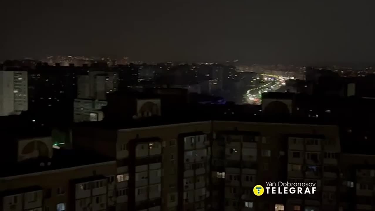 Киев во тьме ночи — город освещала полная луна