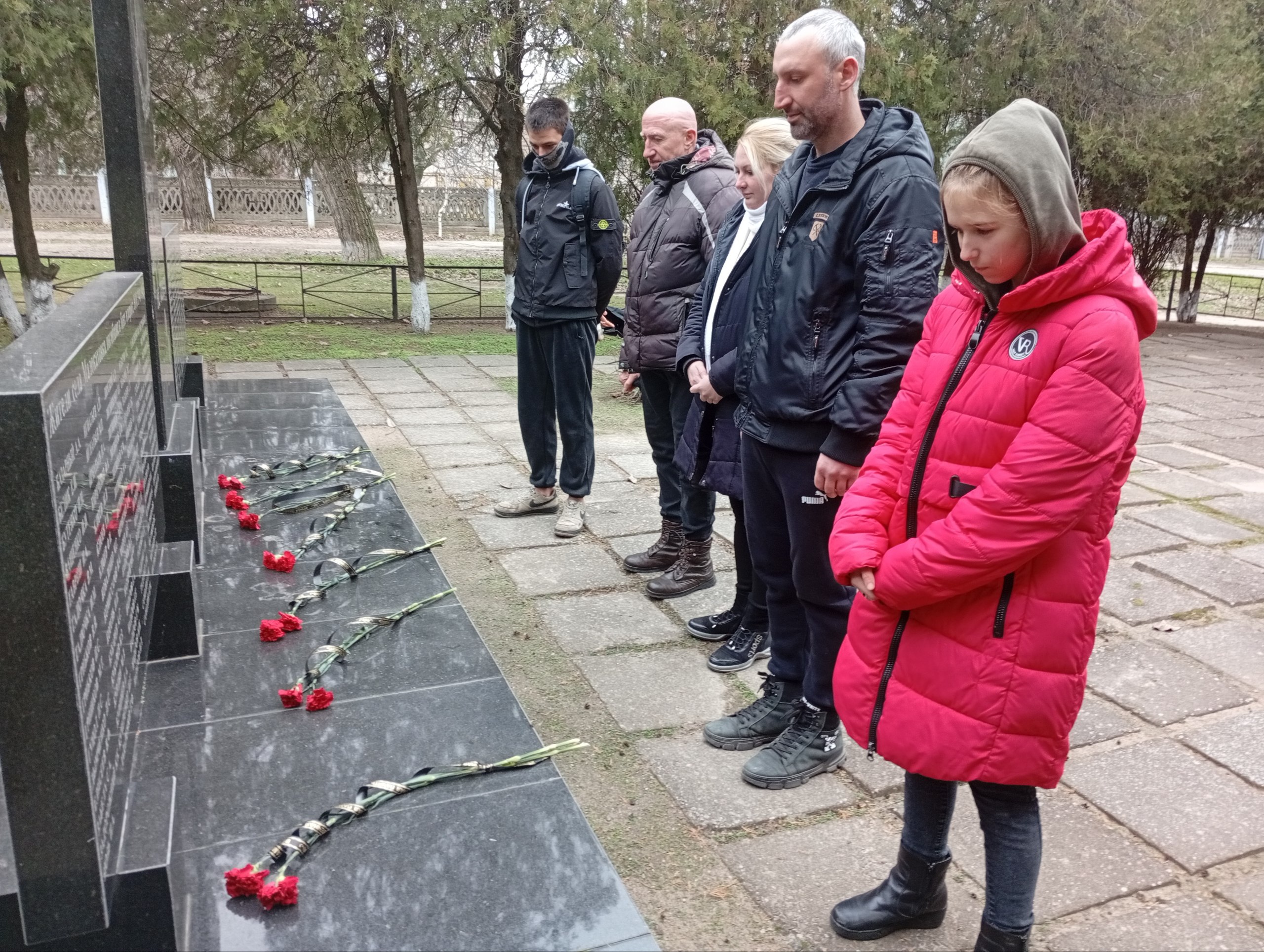 С Днём Героев Отечества! Помним и гордимся! С Днём Героев Отечества! Помним и гордимся!