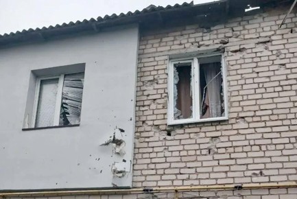 Жилая многоэтажка в Херсонской области пострадала от удара со стороны ВСУ