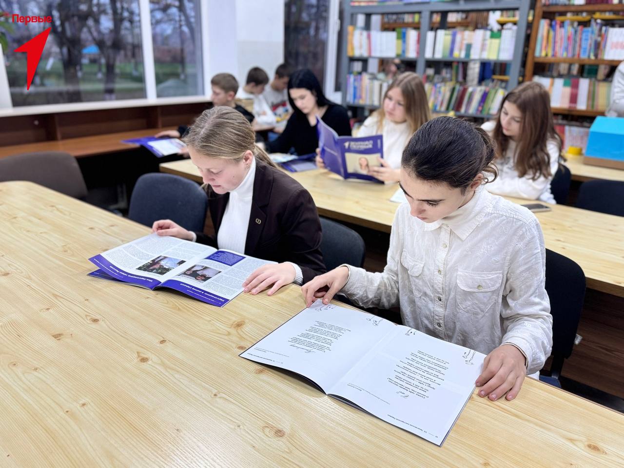 Первые Григорьевской школы получили четвертый выпуск «Журнала Первых» Первые Григорьевской школы получили четвертый выпуск «Журнала Первых»
