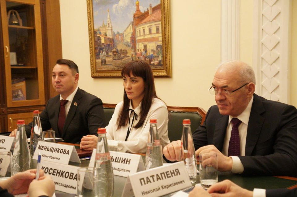 ������� �������� ������ ������� ������� � ��������� �� ������������� �������� ���������� ��������