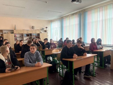 Память Героев Отечества в Бехтерской школе: урок мужества для молодёжи