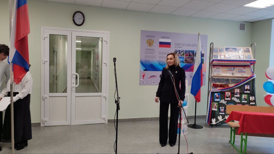 Вторую, открытую сегодня "Парту Героя", посвятили Герою Советского Союза Степану Константиновичу Ляпоте Вторую, открытую сегодня "Парту Героя", посвятили Герою Советского Союза Степану Константиновичу Ляпоте