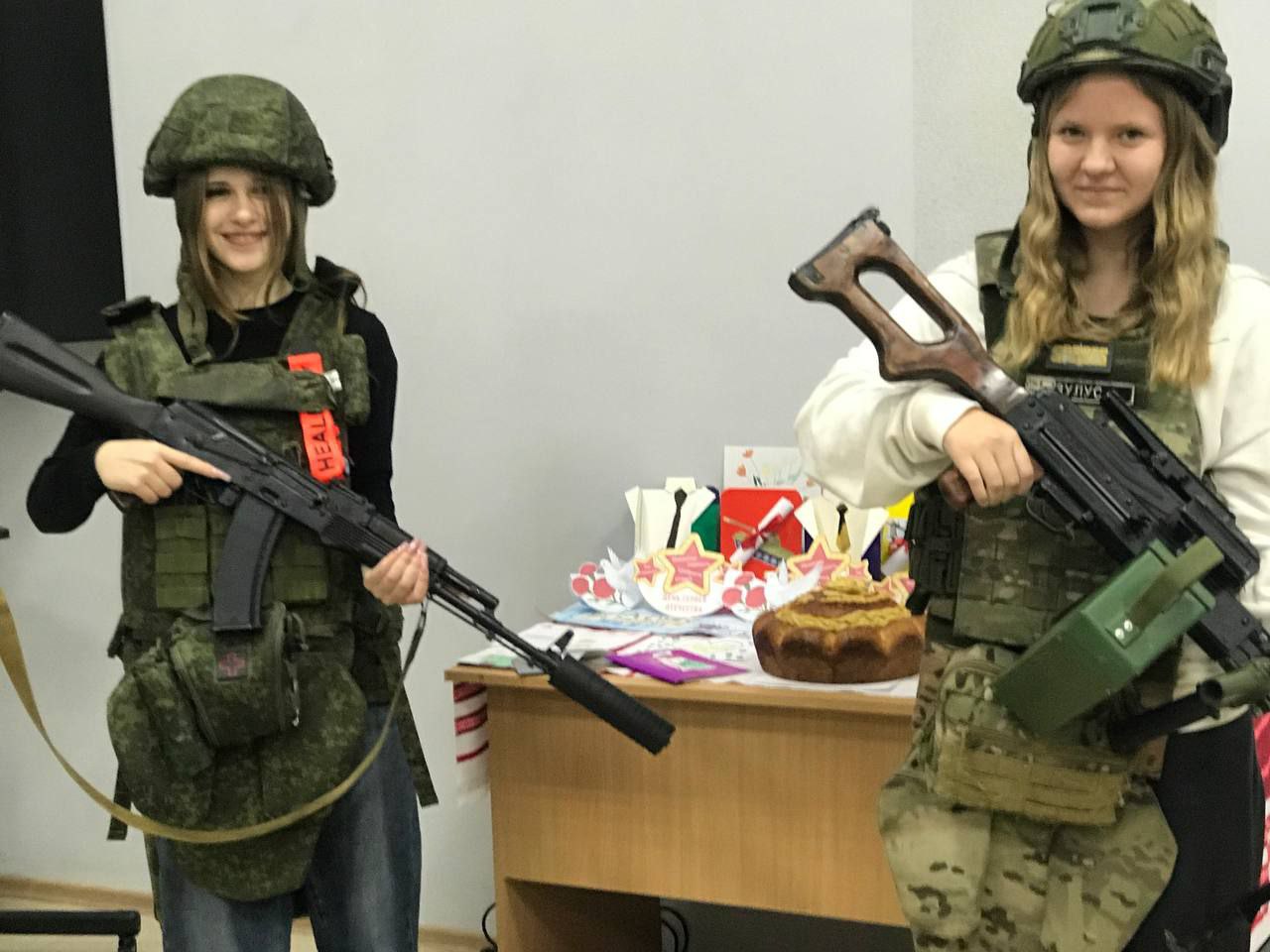 Участники СВО провели урок мужества в Тавричанской школе Участники СВО провели урок мужества в Тавричанской школе