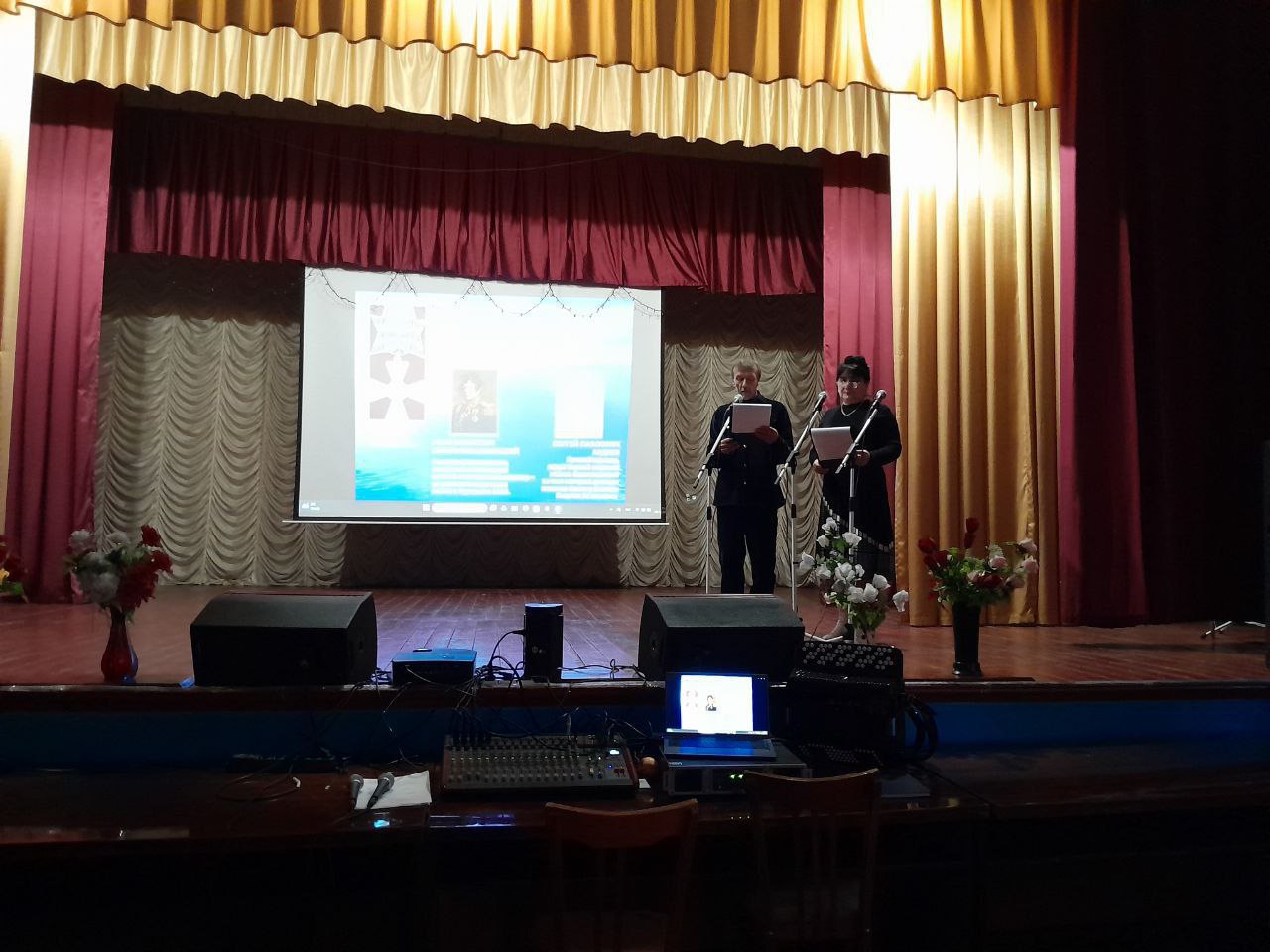 9 декабря в России отмечается День Героев Отечества — памятная дата, посвящённая тем, кто отличился в бою доблестью, отвагой и смелостью, защищая Родину 9 декабря в России отмечается День Героев Отечества — памятная дата, посвящённая тем, кто отличился в бою доблестью, отвагой и смелостью, защищая Родину