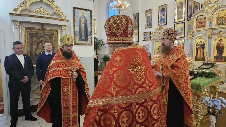 Александр Дудка: В Скадовске совершён молебен в честь Дня Героев Отечества Александр Дудка: В Скадовске совершён молебен в честь Дня Героев Отечества