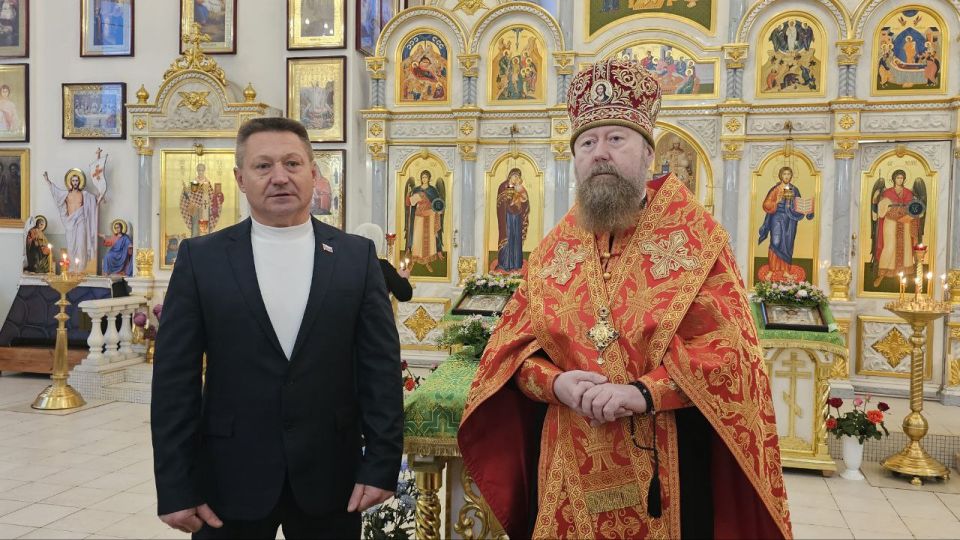 Александр Дудка: В Скадовске совершён молебен в честь Дня Героев Отечества Александр Дудка: В Скадовске совершён молебен в честь Дня Героев Отечества