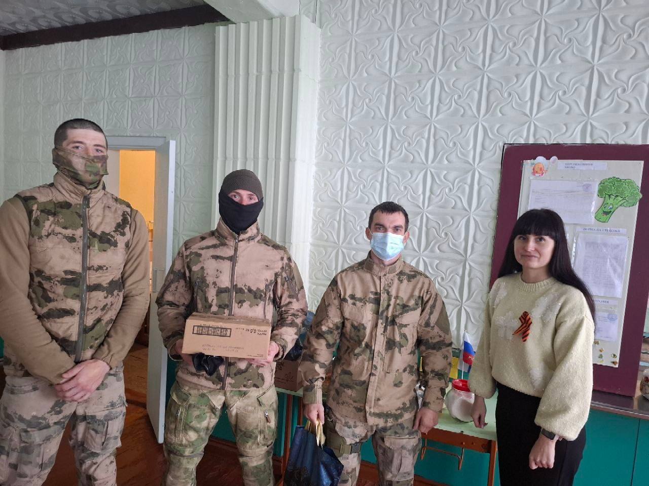 9 декабря в Новодмитровской школе прошло торжественное мероприятие, посвященное Дню Героев Отечества и закрытию Года Защитника Отечества 9 декабря в Новодмитровской школе прошло торжественное мероприятие, посвященное Дню Героев Отечества и закрытию Года Защитника Отечества