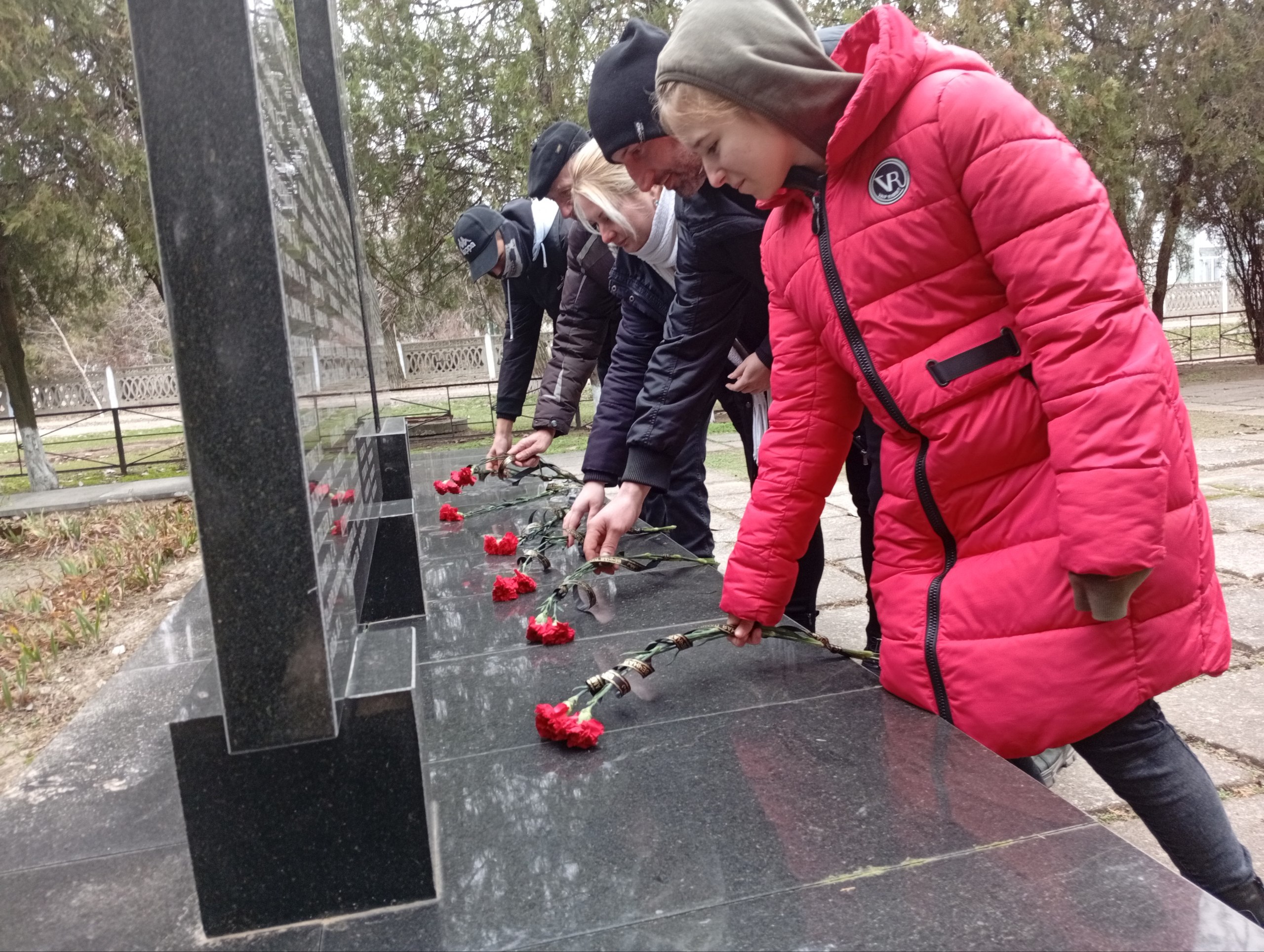 С Днём Героев Отечества! Помним и гордимся! С Днём Героев Отечества! Помним и гордимся!