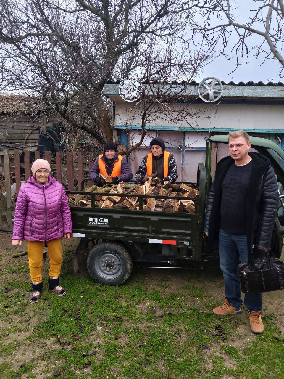 Работы по благоустройству в Геническом округе продолжаются