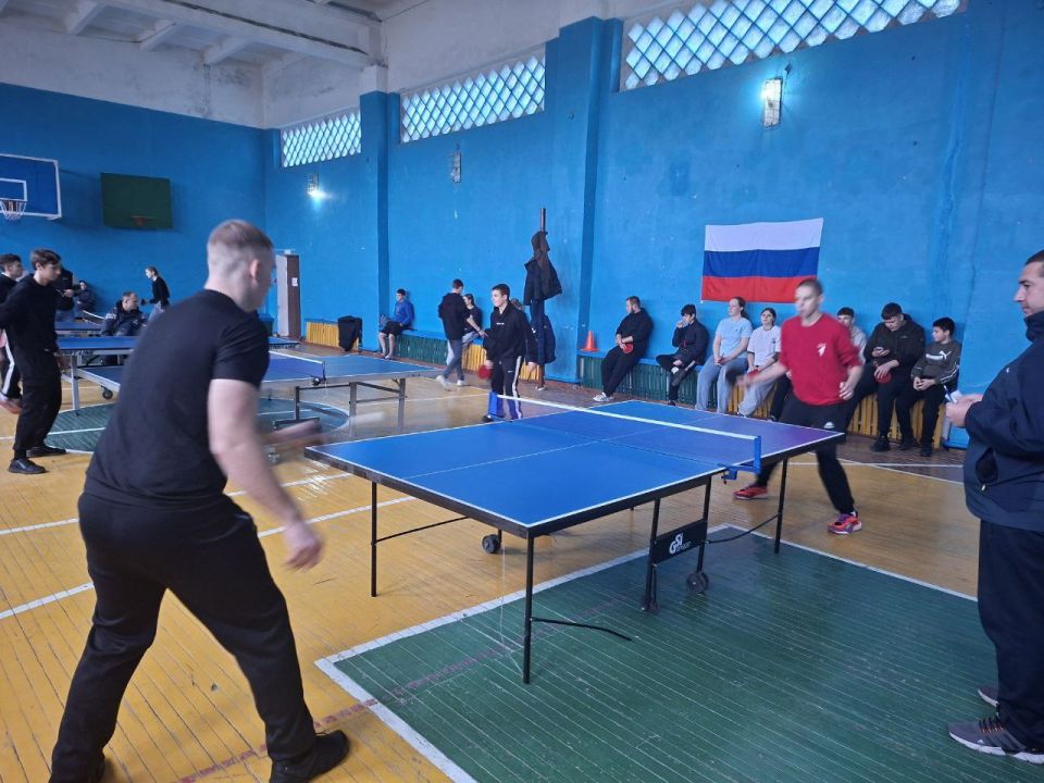9 декабря в Нижних Серогозах состоялось открытое первенство Нижнесерогозского муниципального округа по настольному теннису среди юношей и девушек, приуроченное к Дню Героев Отечества 9 декабря в Нижних Серогозах состоялось открытое первенство Нижнесерогозского муниципального округа по настольному теннису среди юношей и девушек, приуроченное к Дню Героев Отечества