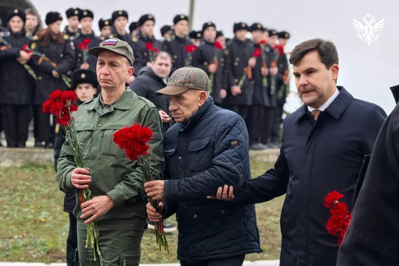 В Геническом округе почтили память героев