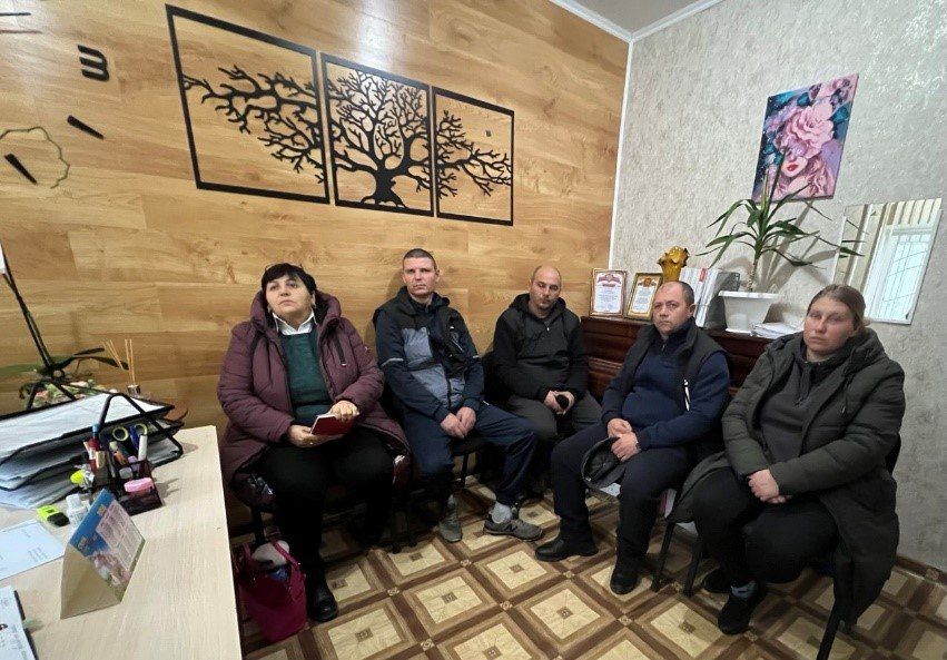 Специалистами отделения ГКУ ХО «Центр занятости населения Херсонской области» в Чаплынском муниципальном округе совместно с представителями ГКУ ХО «Управление труда и социальной защиты» Чаплынского МО и УФНС России по ХО... Специалистами отделения ГКУ ХО «Центр занятости населения Херсонской области» в Чаплынском муниципальном округе совместно с представителями ГКУ ХО «Управление труда и социальной защиты» Чаплынского МО и УФНС России по ХО...