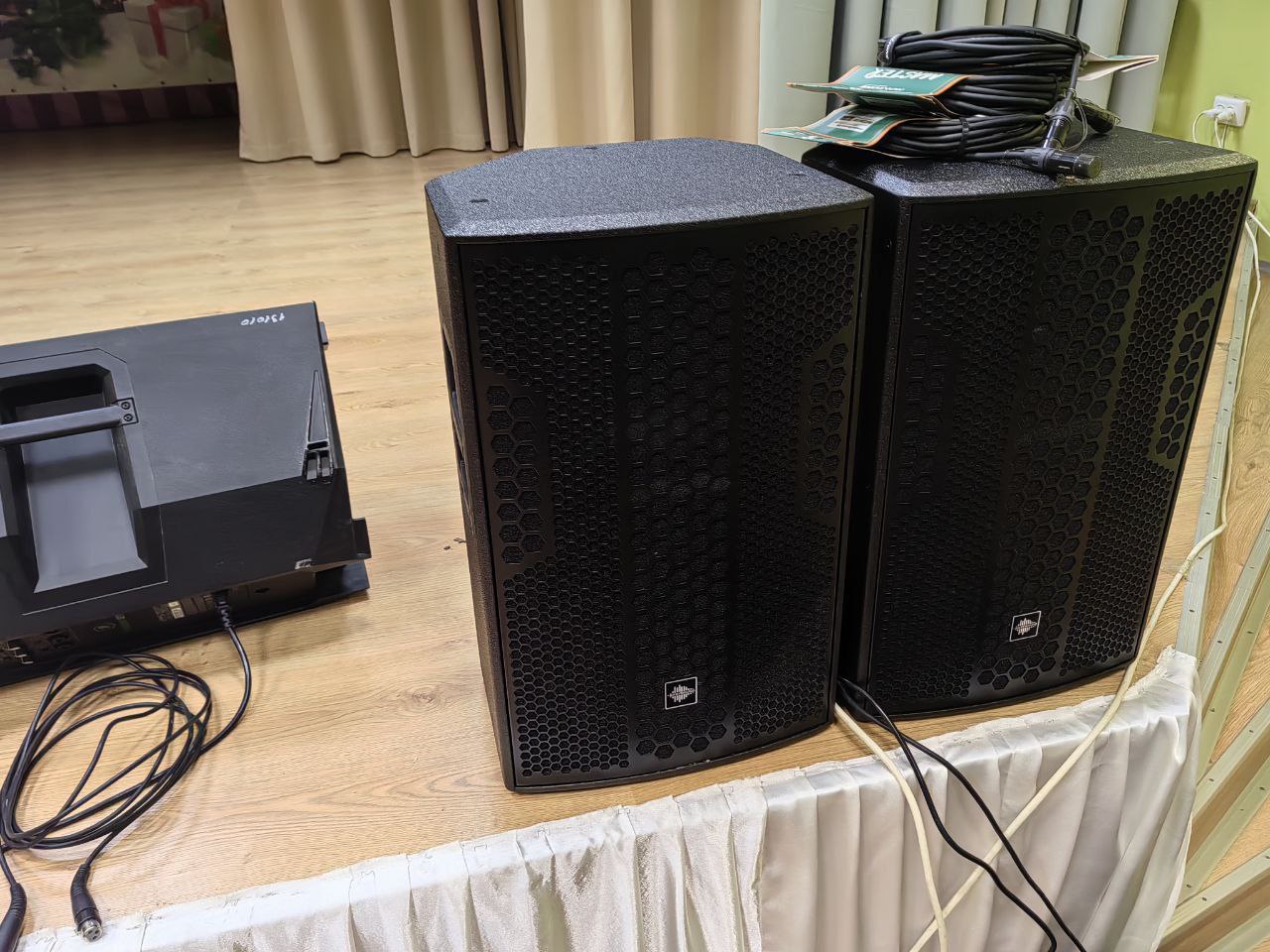 Павел Филипчук: И свет, и звук, и творческий настрой... Дом культуры в Тавричанке получил новое световое и звуковое оборудование