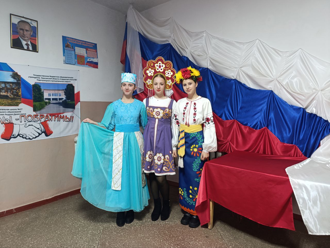 В Сивашском центре культуры и досуга прошло памятное мероприятие «Гордимся славою Героев!» В Сивашском центре культуры и досуга прошло памятное мероприятие «Гордимся славою Героев!»