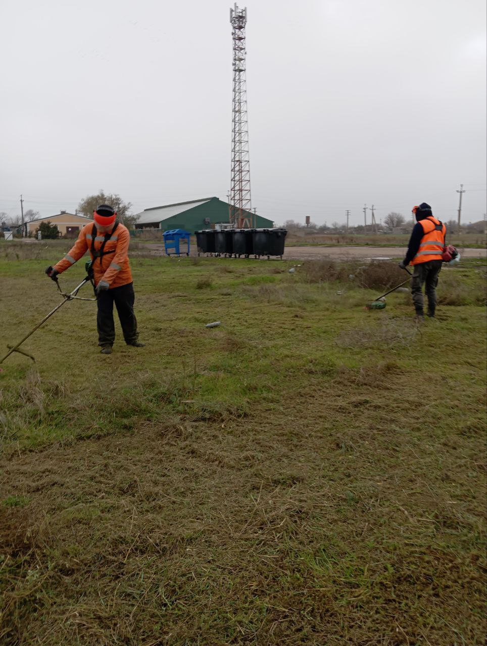 Ежедневная работа для комфорта жителей: коммунальные службы Генического округа продолжают благоустройство территорий Ежедневная работа для комфорта жителей: коммунальные службы Генического округа продолжают благоустройство территорий