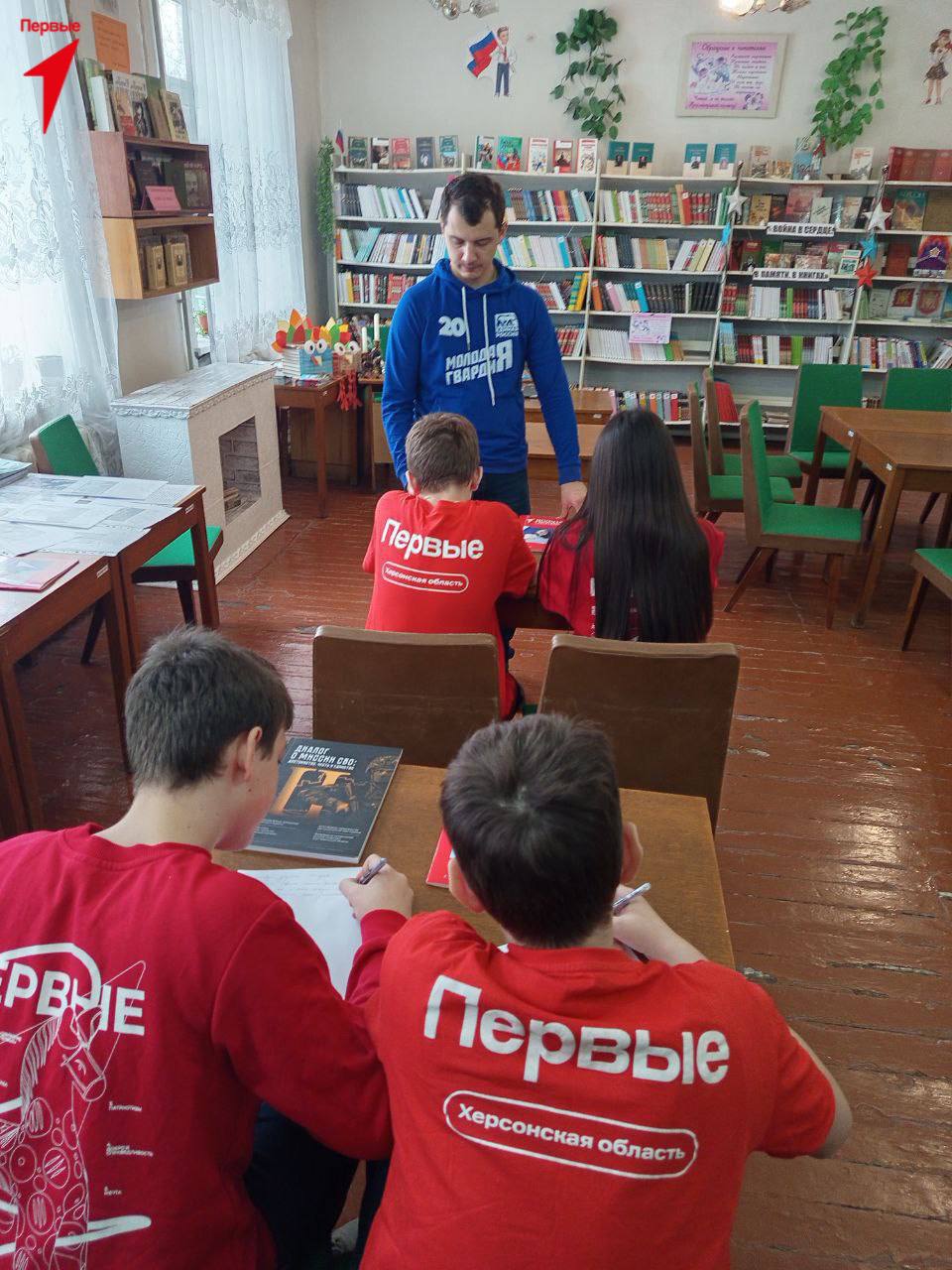 Первые Верхнесерогозской школы написали письма солдатам Первые Верхнесерогозской школы написали письма солдатам