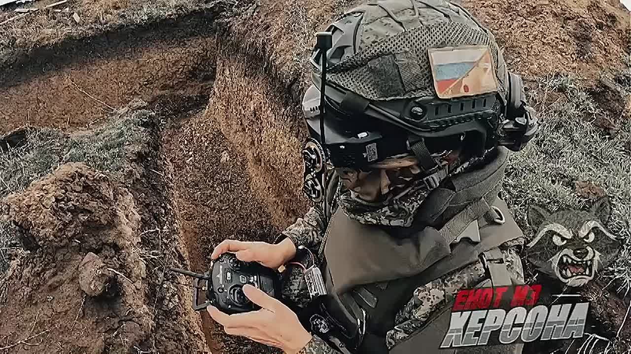 Енот из Херсона: Военнослужащие подразделения 14 армейского корпуса из состава группировки войск «Днепр» продолжают совершенствовать боевое мастерство на полигоне, между выполнением боевых задач