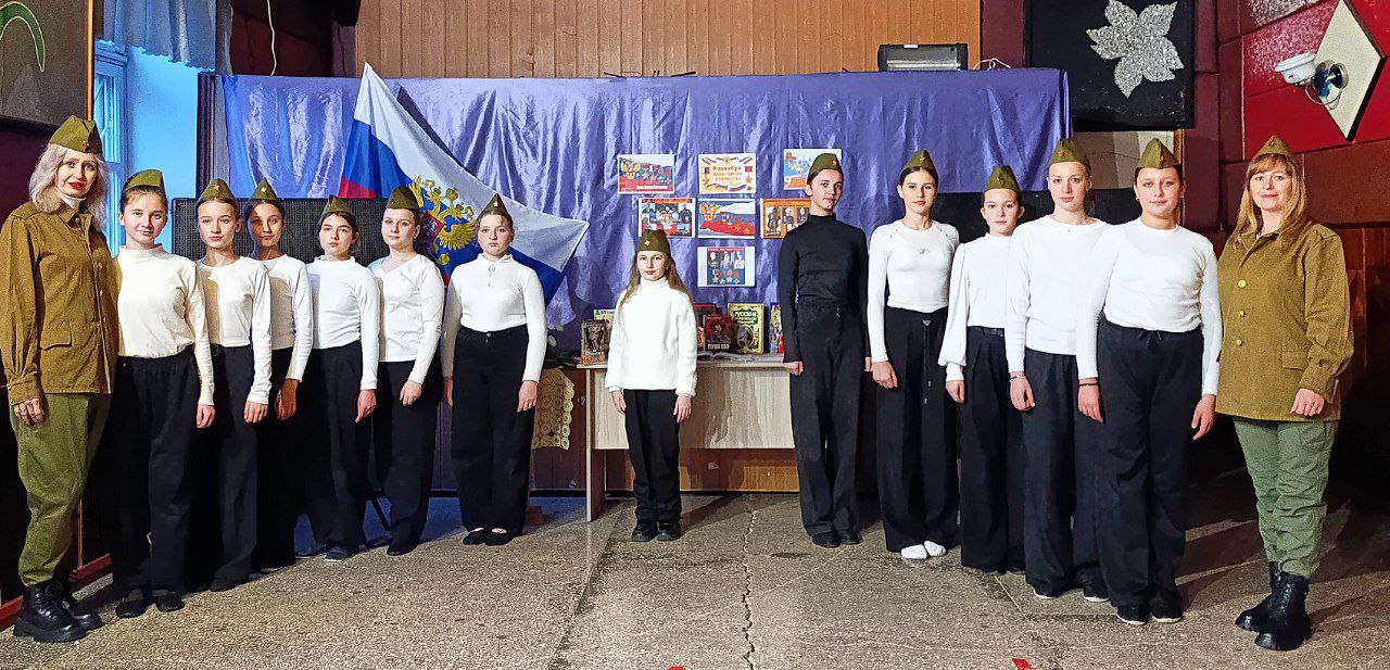 В Сивашском центре культуры и досуга прошло памятное мероприятие «Гордимся славою Героев!» В Сивашском центре культуры и досуга прошло памятное мероприятие «Гордимся славою Героев!»