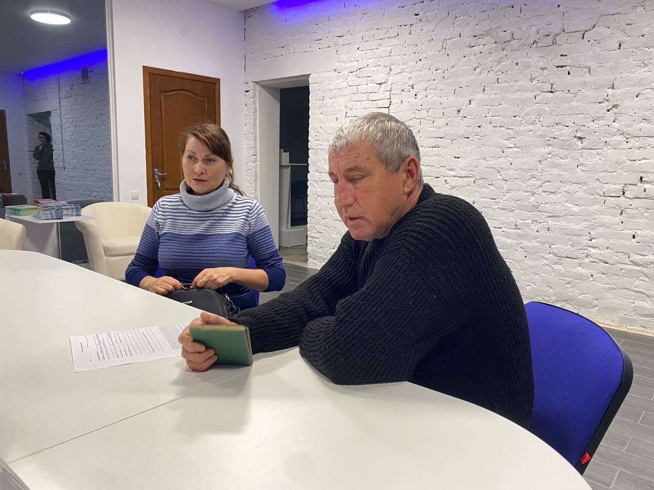 На приеме по вопросам трудовых отношений и социальной политики в ходе декады приемов граждан "Единой России" обсудили помощь маломобильным и многодетным На приеме по вопросам трудовых отношений и социальной политики в ходе декады приемов граждан "Единой России" обсудили помощь маломобильным и многодетным