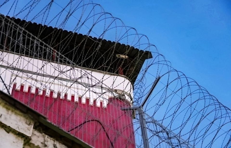 Коммунальные службы Геническа оперативно ликвидируют последствия атаки БПЛА Коммунальные службы Геническа оперативно ликвидируют последствия атаки БПЛА