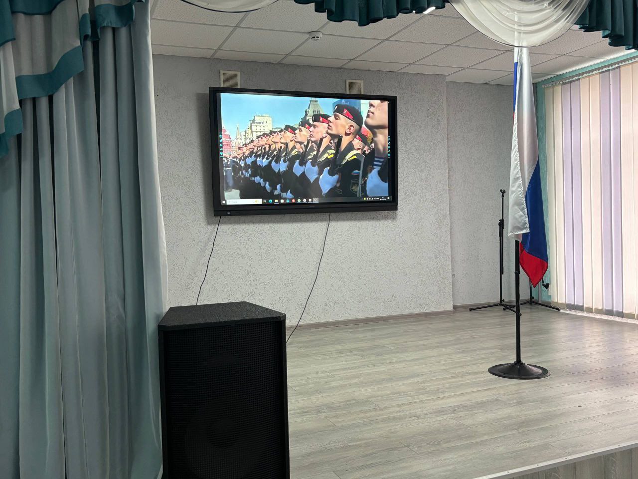 В ГБОУ ХО "Нижнесерогозская школа Нижнесерогозского района" прошло важное и значимое мероприятие, посвящённое Дню Героя Отечества, который отмечается 9 декабря В ГБОУ ХО "Нижнесерогозская школа Нижнесерогозского района" прошло важное и значимое мероприятие, посвящённое Дню Героя Отечества, который отмечается 9 декабря