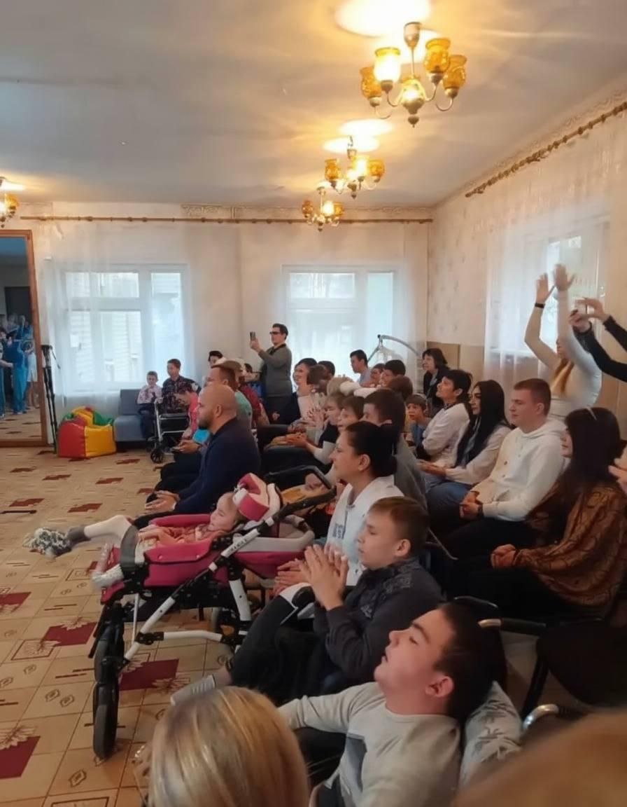 В Скадовске состоялось благотворительное мероприятие для воспитанников Алешкинского детского дома-интерната В Скадовске состоялось благотворительное мероприятие для воспитанников Алешкинского детского дома-интерната