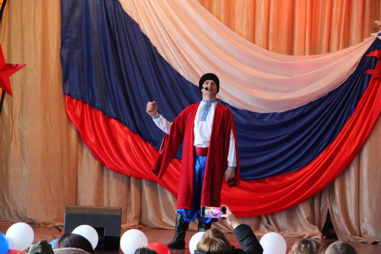 Память, гордость, мужество: торжественный концерт в честь Дня Героев Отечества и закрытия Года Защитника Отечества Память, гордость, мужество: торжественный концерт в честь Дня Героев Отечества и закрытия Года Защитника Отечества