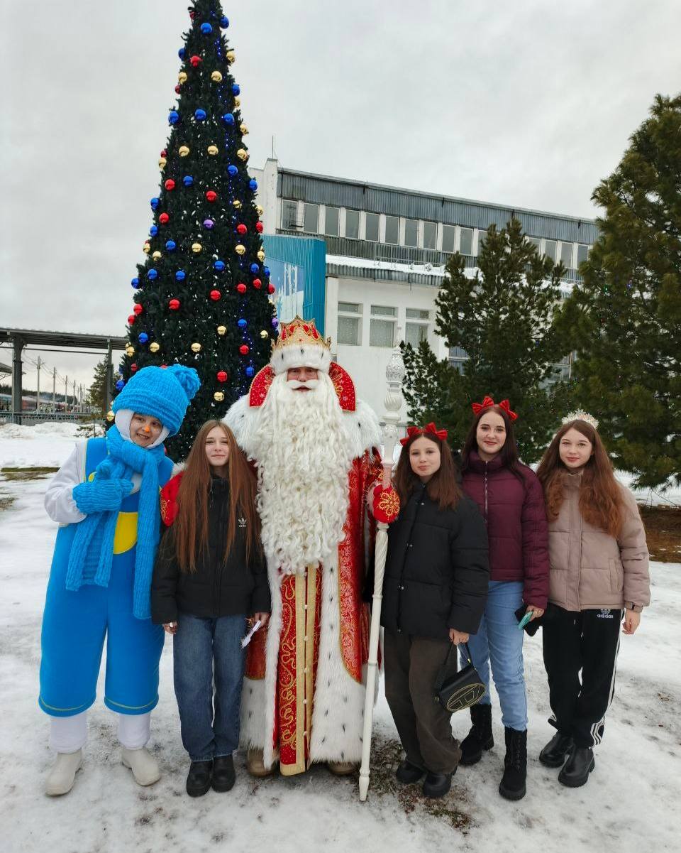 Больше, чем новогодняя сказка для молодежи Херсонской области Больше, чем новогодняя сказка для молодежи Херсонской области