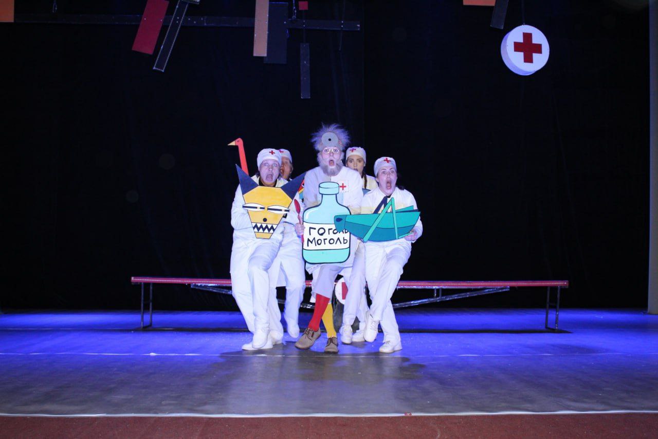 Встреча с добром и приключениями: "Айболит и Бармалей" покорили сцену Новотроицкого Дома культуры Встреча с добром и приключениями: "Айболит и Бармалей" покорили сцену Новотроицкого Дома культуры