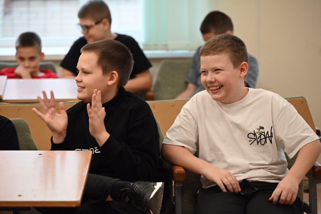 Эко-урок ко Дню волонтера прошел в Генической школе Эко-урок ко Дню волонтера прошел в Генической школе