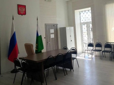 Технадзор контролирует завершение капремонта административного здания в Геническе