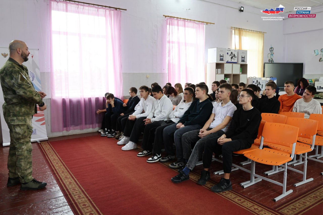 Что делает человека героем? Что делает человека героем?