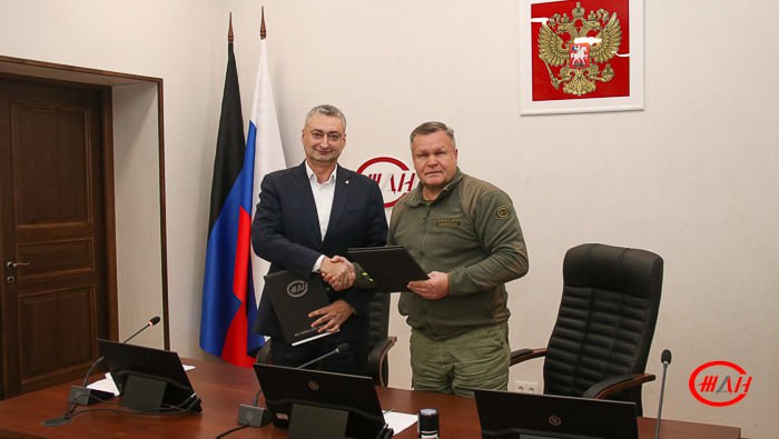 Сегодня, 11 декабря, на конференции трудового коллектива ФГУП «Железные дороги Новороссии» были рассмотрены вопросы о выполнении обязательств коллективного договора ФГУП «ЖДН» за 2025 год и заключен новый коллективный... Сегодня, 11 декабря, на конференции трудового коллектива ФГУП «Железные дороги Новороссии» были рассмотрены вопросы о выполнении обязательств коллективного договора ФГУП «ЖДН» за 2025 год и заключен новый коллективный...