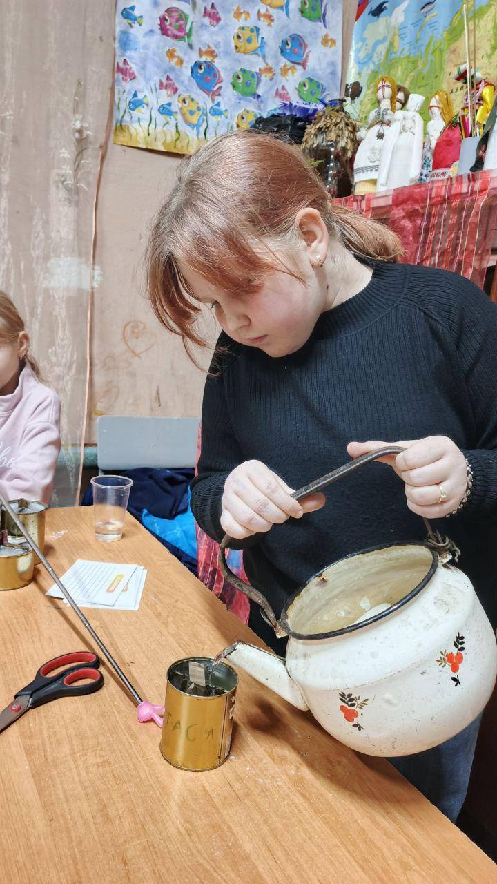 Забота руками детей: в селе Семихатка прошел патриотический мастер-класс Забота руками детей: в селе Семихатка прошел патриотический мастер-класс