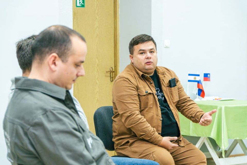 Межмуниципальный молодёжный форум «Маяки Каховки» Межмуниципальный молодёжный форум «Маяки Каховки»