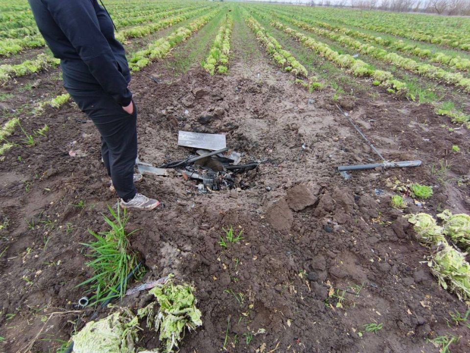 ВСУ убили одного и ранили двоих мирных жителей в Херсонской области ВСУ убили одного и ранили двоих мирных жителей в Херсонской области