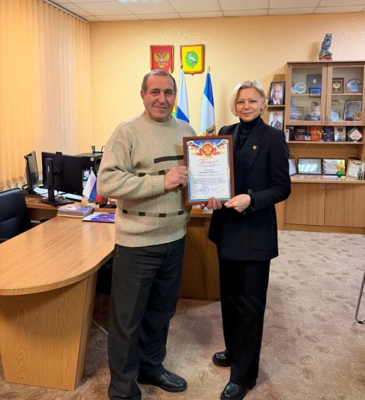 В Чаплинском округе наградили рязанских специалистов В Чаплинском округе наградили рязанских специалистов