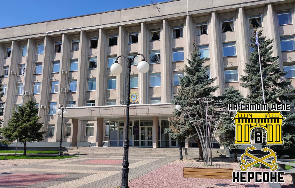 Херсонские власти расширяют аппарат, но город пустеет