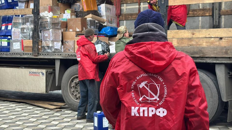 Рамиль Замалетдинов: 147-ой — Сталинский гуманитарный конвой КПРФ из Ульяновска достиг конечной точки на Херсонщине Рамиль Замалетдинов: 147-ой — Сталинский гуманитарный конвой КПРФ из Ульяновска достиг конечной точки на Херсонщине