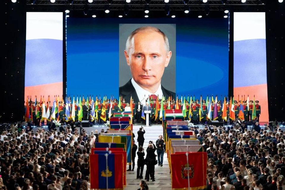 Александр Дудка: Кадеты Скадовска представили регион на Международном Кремлёвском балу в Москве Александр Дудка: Кадеты Скадовска представили регион на Международном Кремлёвском балу в Москве